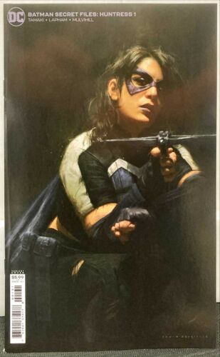 BATMAN SECRET FILES HUNTRESS #1 (ONE SHOT) INC 1:25 IRVIN RODRIGUEZ VIRGIN CARD STOCK VAR